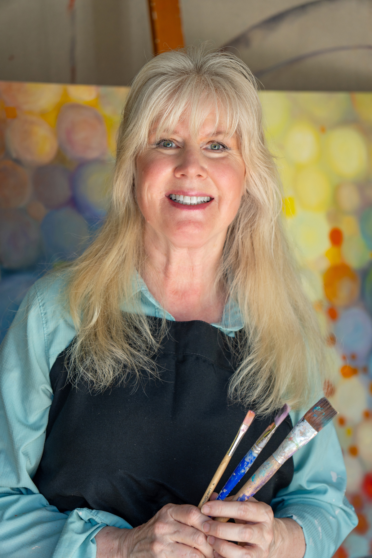 Trisha Selgrath at her easel